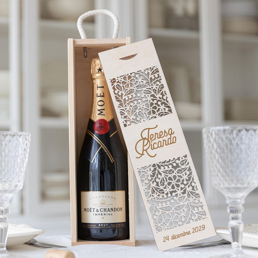Rustic wooden wine box with detailed laser-cut design, custom engraved with names and a date. A perfect keepsake for weddings, anniversaries, or milestone celebrations, making any bottle of wine a truly elegant and meaningful gift.